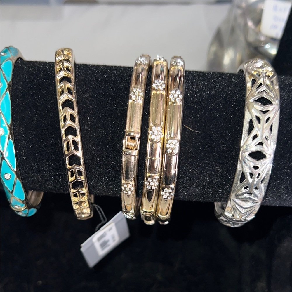 Chic Multicolor Bangle Bracelets - Picture 8 of 12